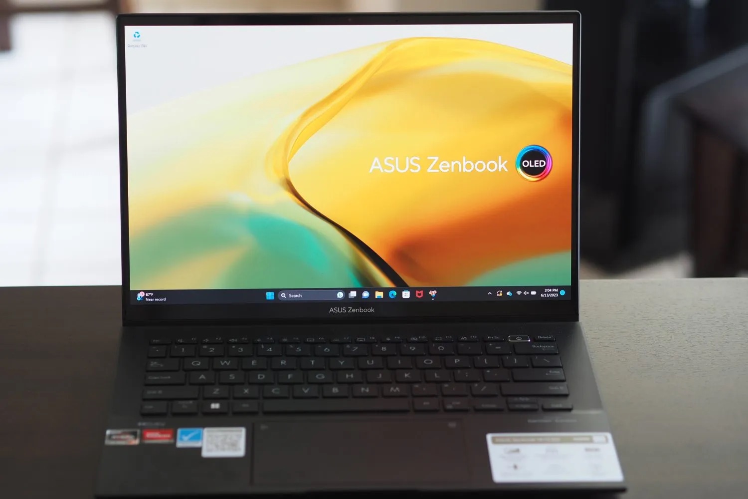 Asus lanza en Perú su nueva laptop con doble pantalla, la ZenBook
