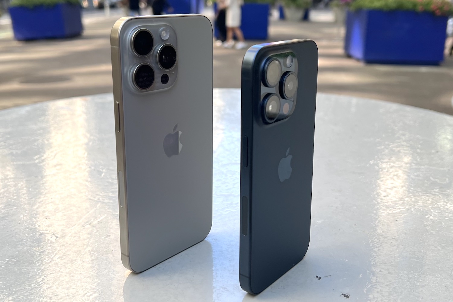 iPhone 15 vs iPhone 13 mini: diferencias más allá del tamaño