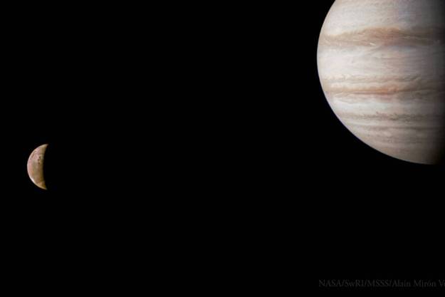 mision juno captura foto jupiter luna io juntos psx 20230806 133110