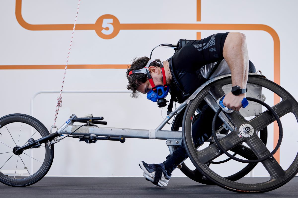 laboratorio salud huawei finlandia multi functional treadmill area wheelchair cycling