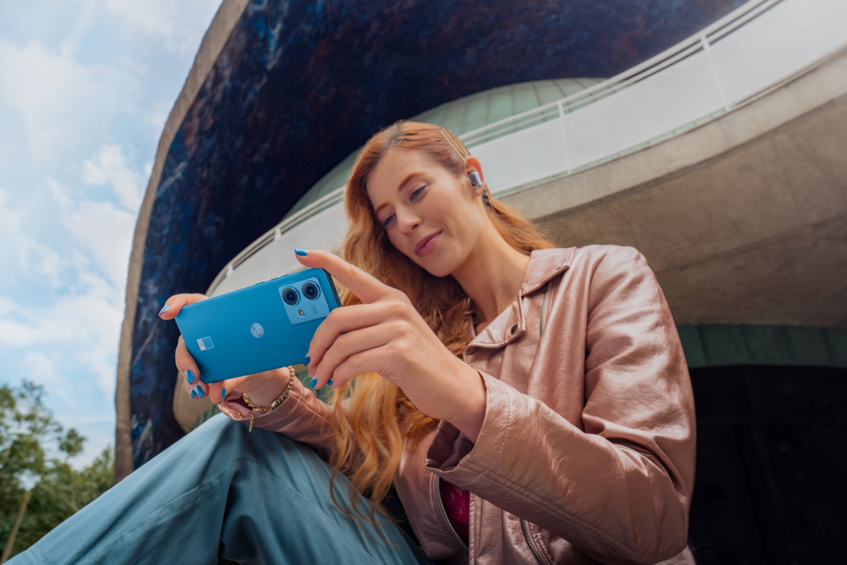 Motorola lanzó Edge 30 Ultra, su nuevo celular de gama alta: en qué le gana  al iPhone 14