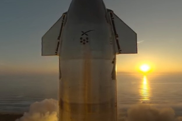 video dramatico 360 starship torre lanzamiento cohete spacex