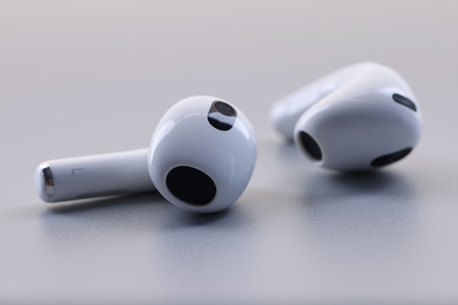 Cómo limpiar a fondo los AirPods