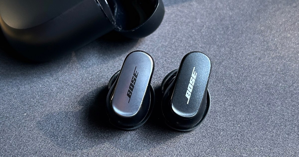 Bose Ultra Earbuds vs. Bose Earbuds II