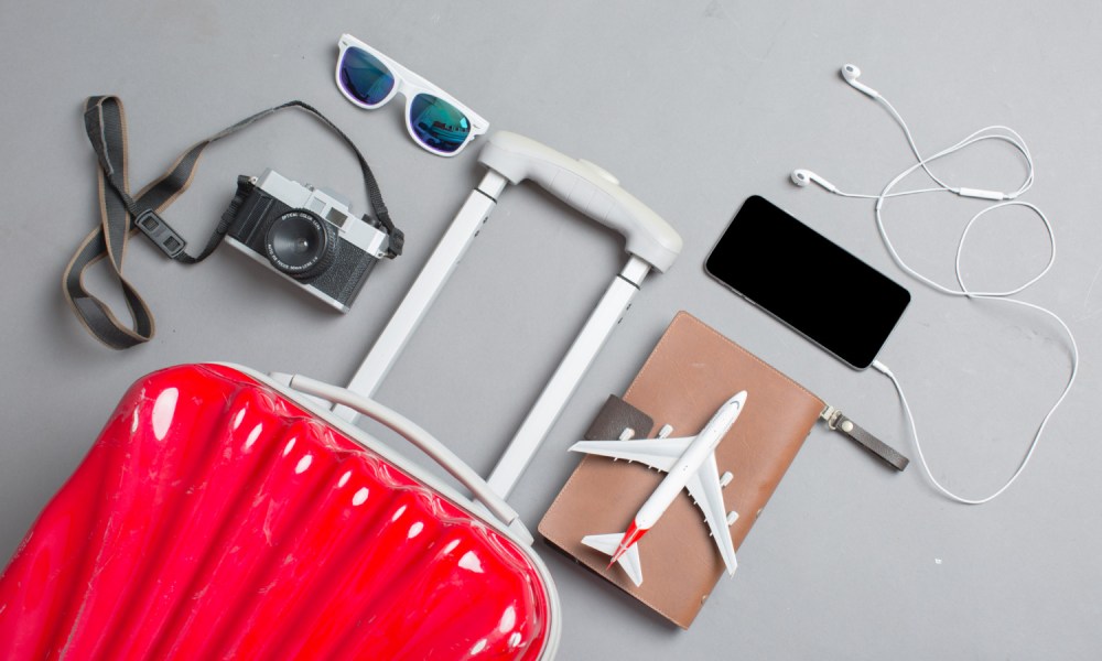 cinco mejores gadgets para viajar maleta accesorios viajero