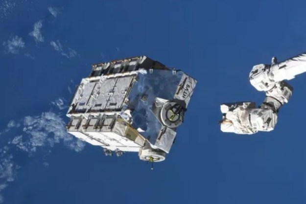 baterias entraran atmosfera estacion espacial internacional bater  a espacio