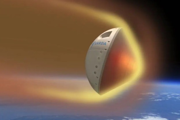 capsula espacial se precipita tierra varda space