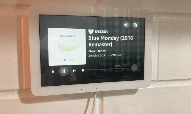 Una fotografía del Amazon Echo Hub.