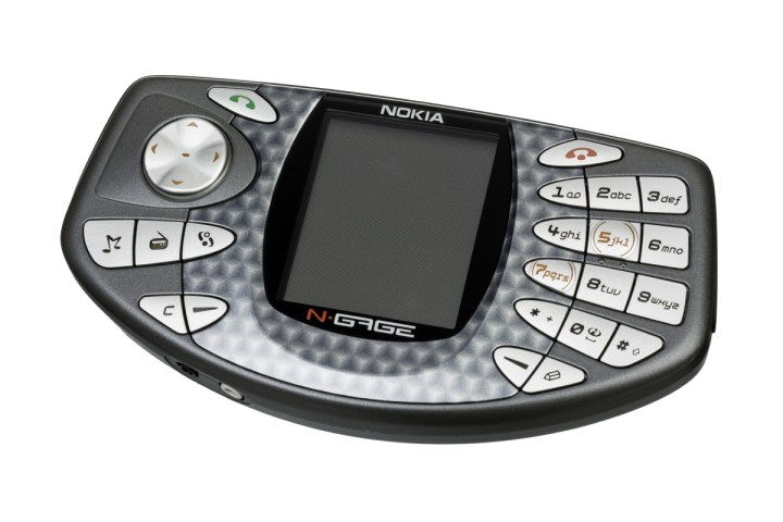 Nokia N-Gage (2003). 