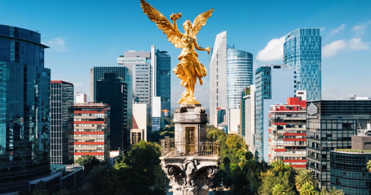 El Ángel de la Independencia del DF mexicano se cae…por una película