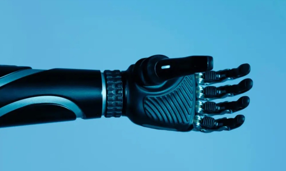 neuralink quiere controlar brazo robotico ae141a