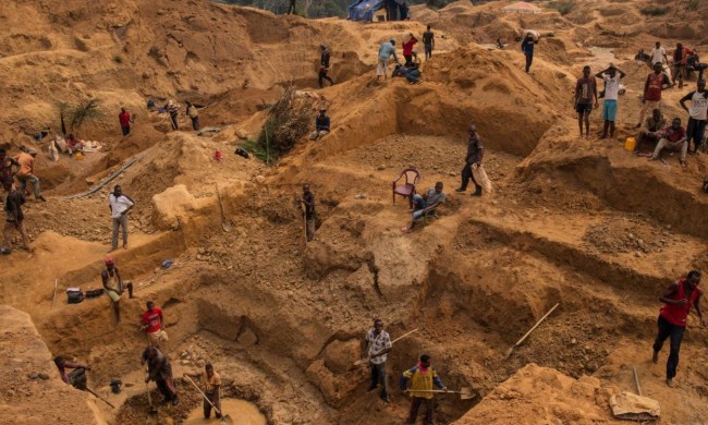 apple demanda minerales sangre congo de